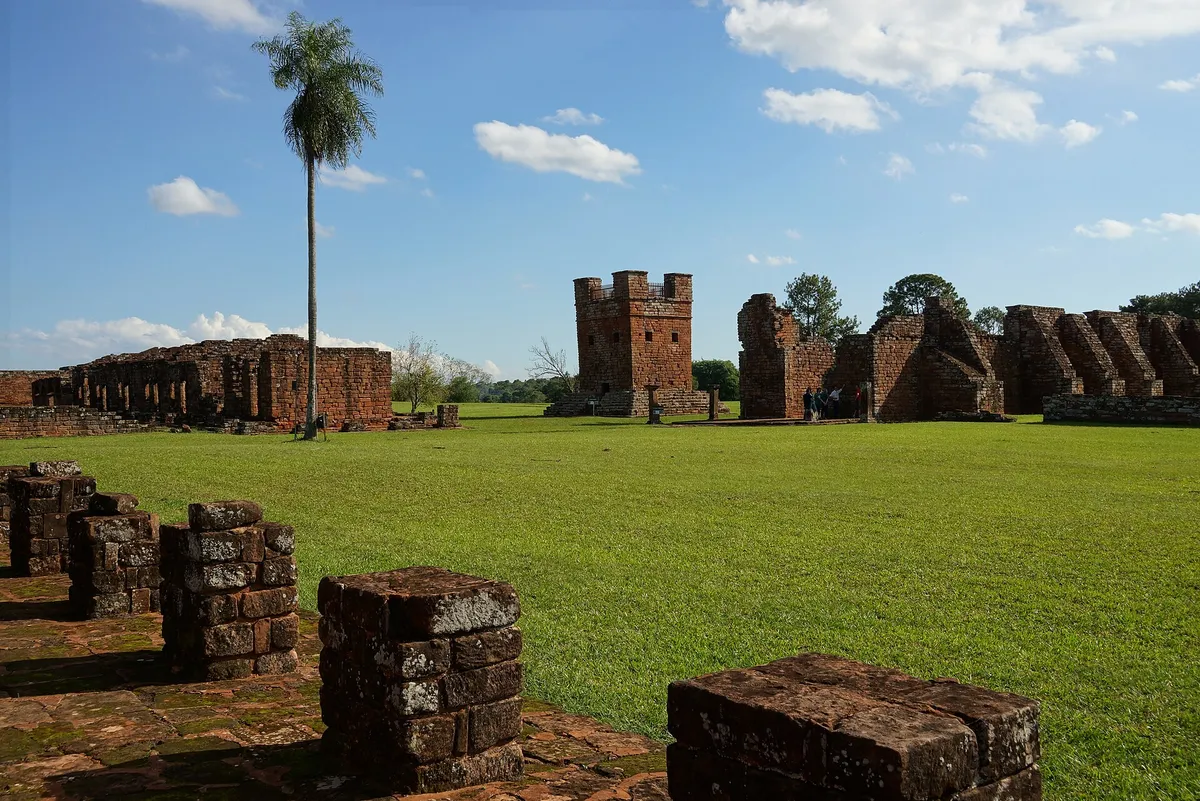 Paraguay vs Thailand: belasting en emigratie vergeleken